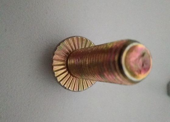 Trọng tâm sợi vòm lục giác Vít kim loại và hạt màu vàng lớp 4.8 thép cacbon DIN