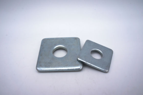 Máy rửa hình vuông thép cacbon Din 436 Zinc Plated M10 M52