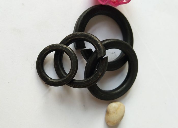 4.8 lớp cao sức mạnh thép phẳng máy rửa mùa xuân màu đen chống rung động M5 ~ M56